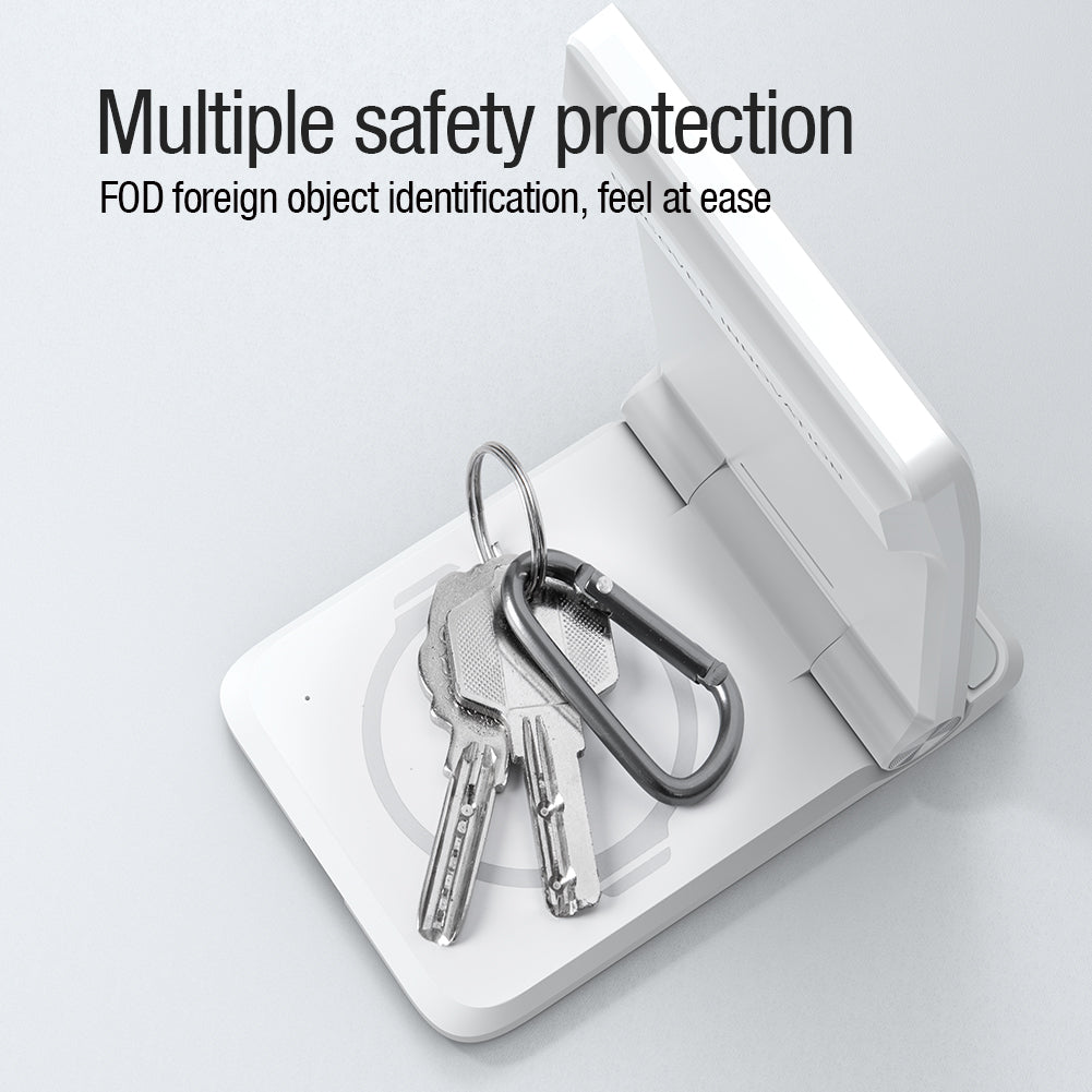 Nillkin 三合一無線充電器 MagSafe 磁吸MFi 認證版 iPhone/Airpods/Apple Watch同時充電直立式多角度調校 智游